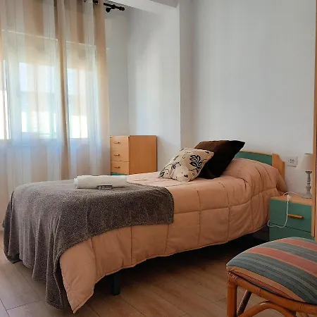 ゲストハウス Fornos